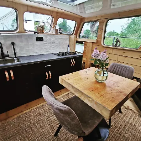 Private Ship With Wellness And Beautiful Design *