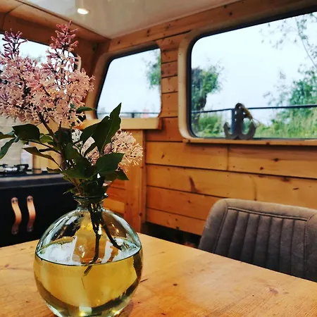 Private Ship With Wellness And Beautiful Design Bodegraven